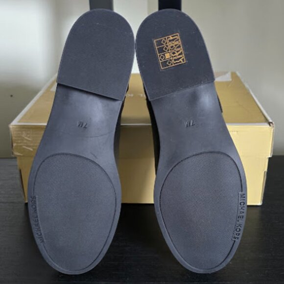 NIB Michael Kors Britt Faux Leather 1" Heel Round Toe Side Zip Ankle Bootie - Picture 14 of 14